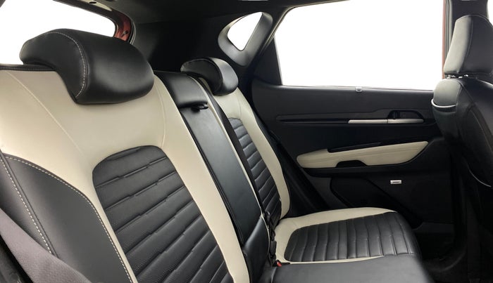 2024 KIA SONET GTX Plus 1.5 Diesel AT Dual Tone, Diesel, Automatic, 15,868 km, Right Side Rear Door Cabin