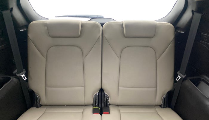 2015 Hyundai Santa Fe 4 WD AT, Diesel, Automatic, 1,28,045 km, Third Seat Row ( optional )