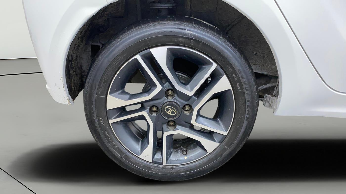 2020 Tata Tiago XZ PLUS PETROL, Petrol, Manual, 64,223 km, Right Rear Wheel