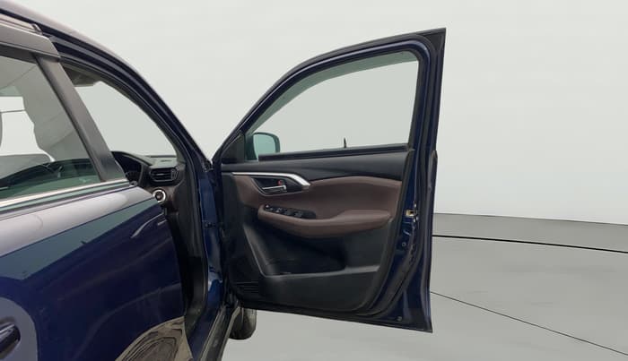2023 Maruti Grand Vitara ZETA SMART HYBRID, Petrol, Manual, 34,446 km, RHS Front Door