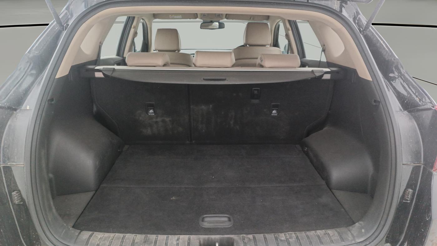 2018 Hyundai Tucson 2WD AT GL DIESEL
, Diesel, Automatic, 1,43,838 km, Boot Open Zoomed View