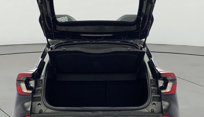 2023 Renault Kiger RXZ TURBO CVT, Petrol, Automatic, 24,169 km, Boot Door Open