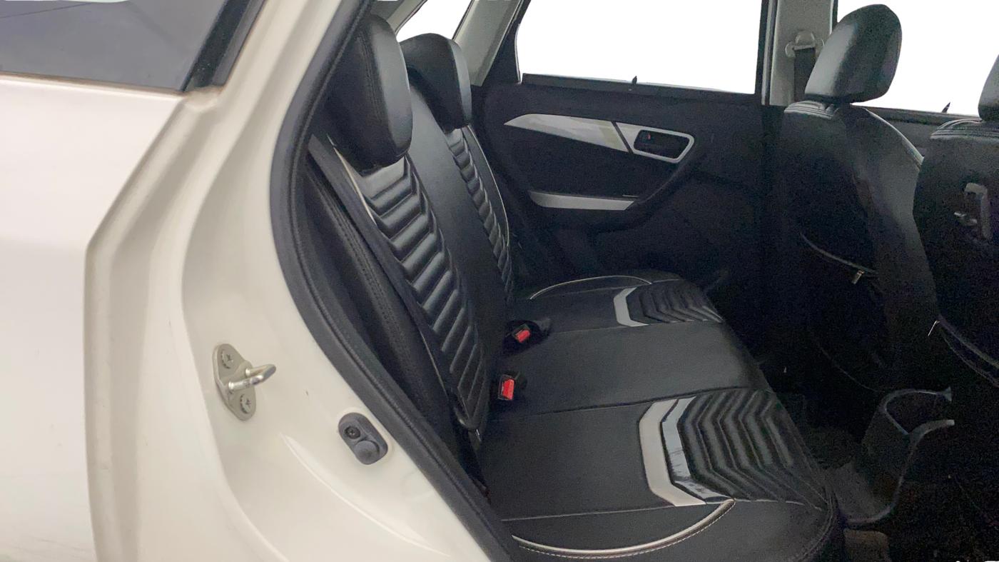 2021 Maruti Vitara Brezza VXI AT SHVS, Petrol, Automatic, 22,606 km, Right Side Rear Door Cabin