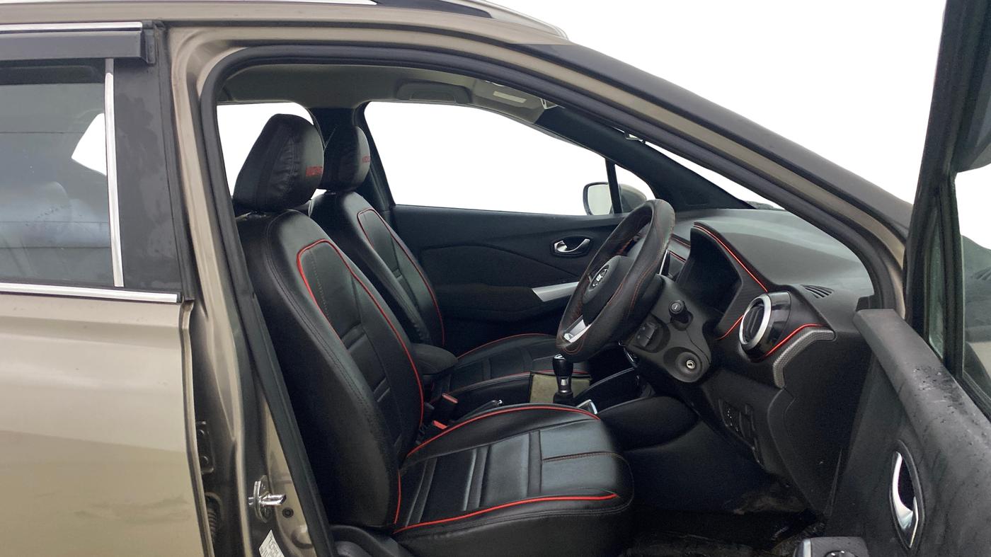 2021 Nissan Kicks XV 1.5, Petrol, Manual, 31,153 km, Right Side Front Door Cabin