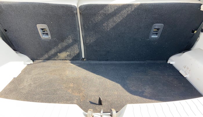 2023 Mahindra XUV300 W8 (O) 1.2 PETROL, Petrol, Manual, 13,938 km, Boot Open Zoomed View