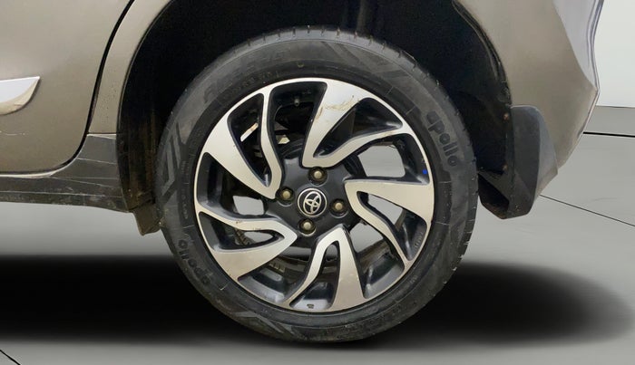 2021 Toyota Glanza V, Petrol, Manual, 39,544 km, Left Rear Wheel