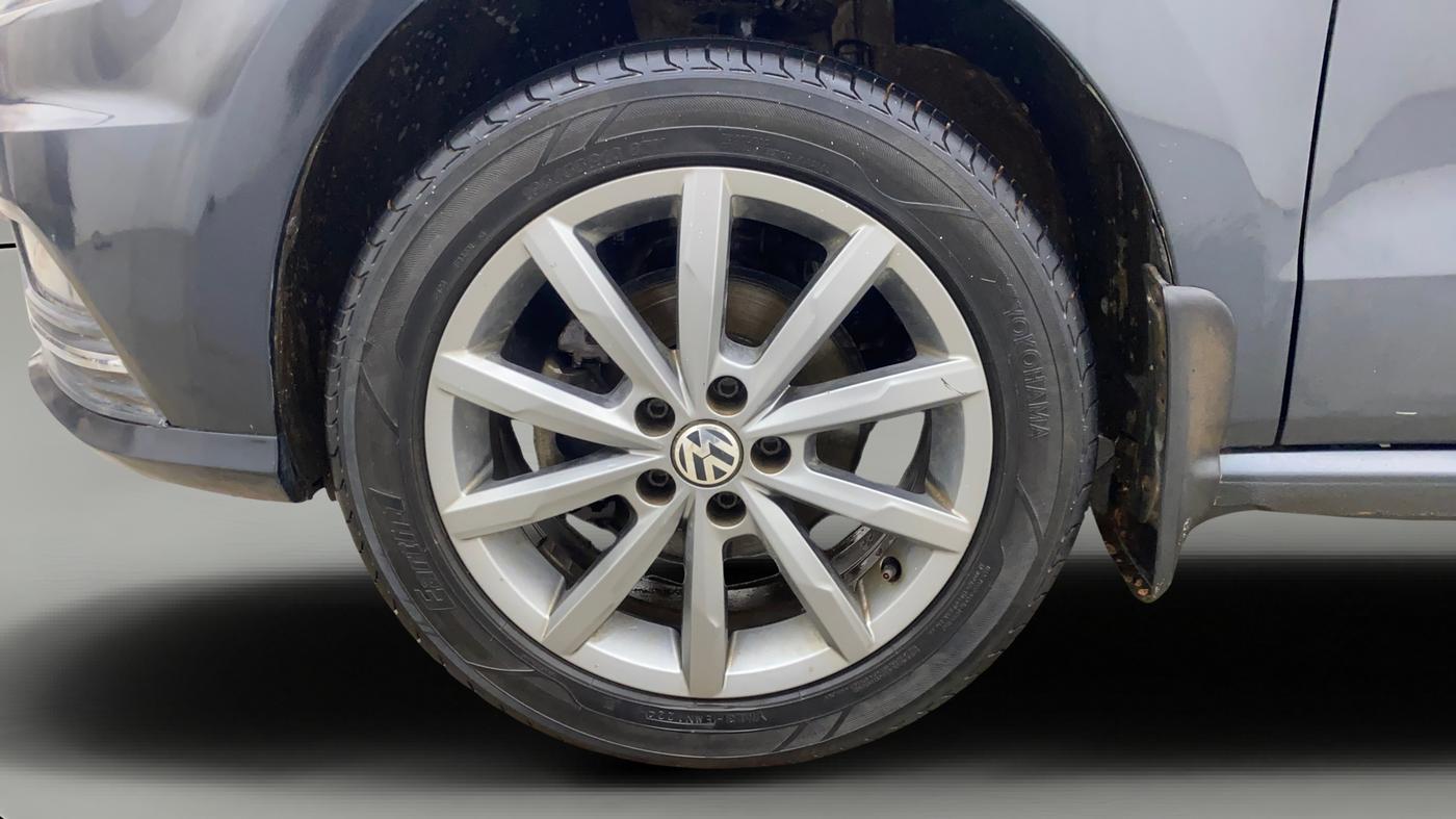 2018 Volkswagen Ameo HIGHLINE PLUS 1.0L 16 ALLOY, Petrol, Manual, 60,975 km, Left Front Wheel