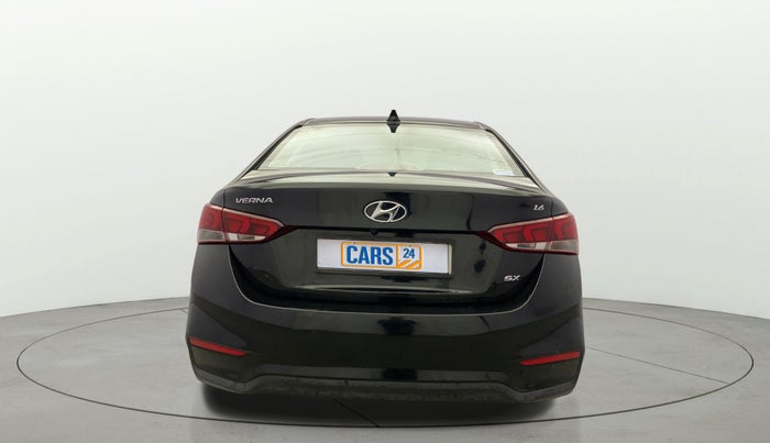 2018 Hyundai Verna 1.6 VTVT SX (O) AT, Petrol, Automatic, 33,196 km, Back/Rear