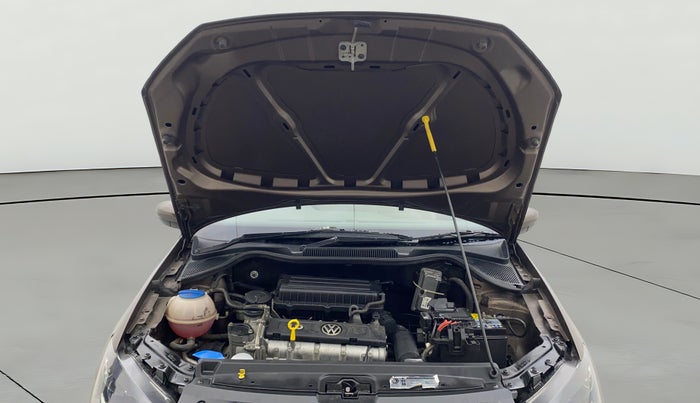 2017 Volkswagen Vento HIGHLINE 1.6 MPI, Petrol, Manual, 17,171 km, Open Bonet