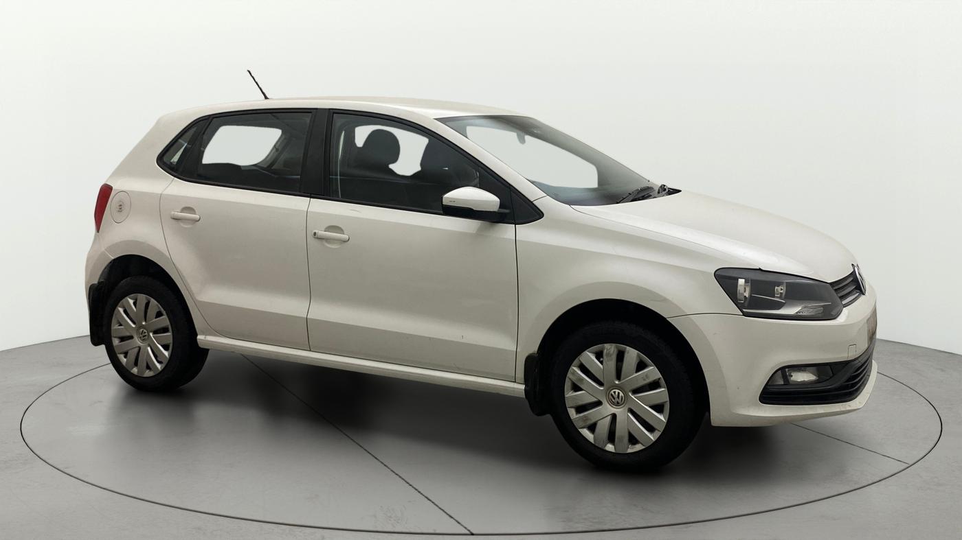 2016 Volkswagen Polo COMFORTLINE 1.2L, Petrol, Manual, 1,24,997 km, Right Front Diagonal