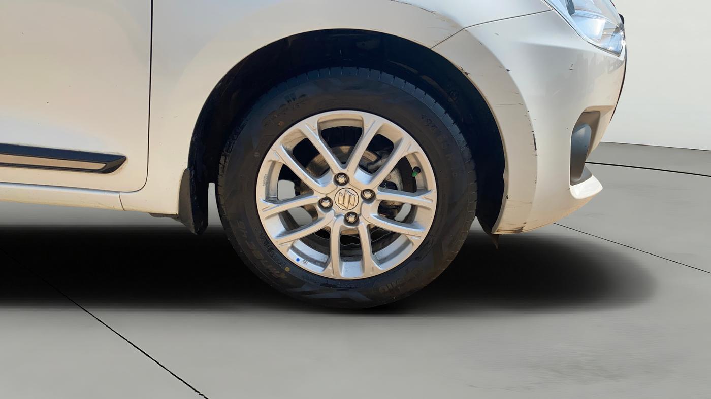 2018 Maruti Swift ZXI AMT, Petrol, Automatic, 31,338 km, Right Front Wheel