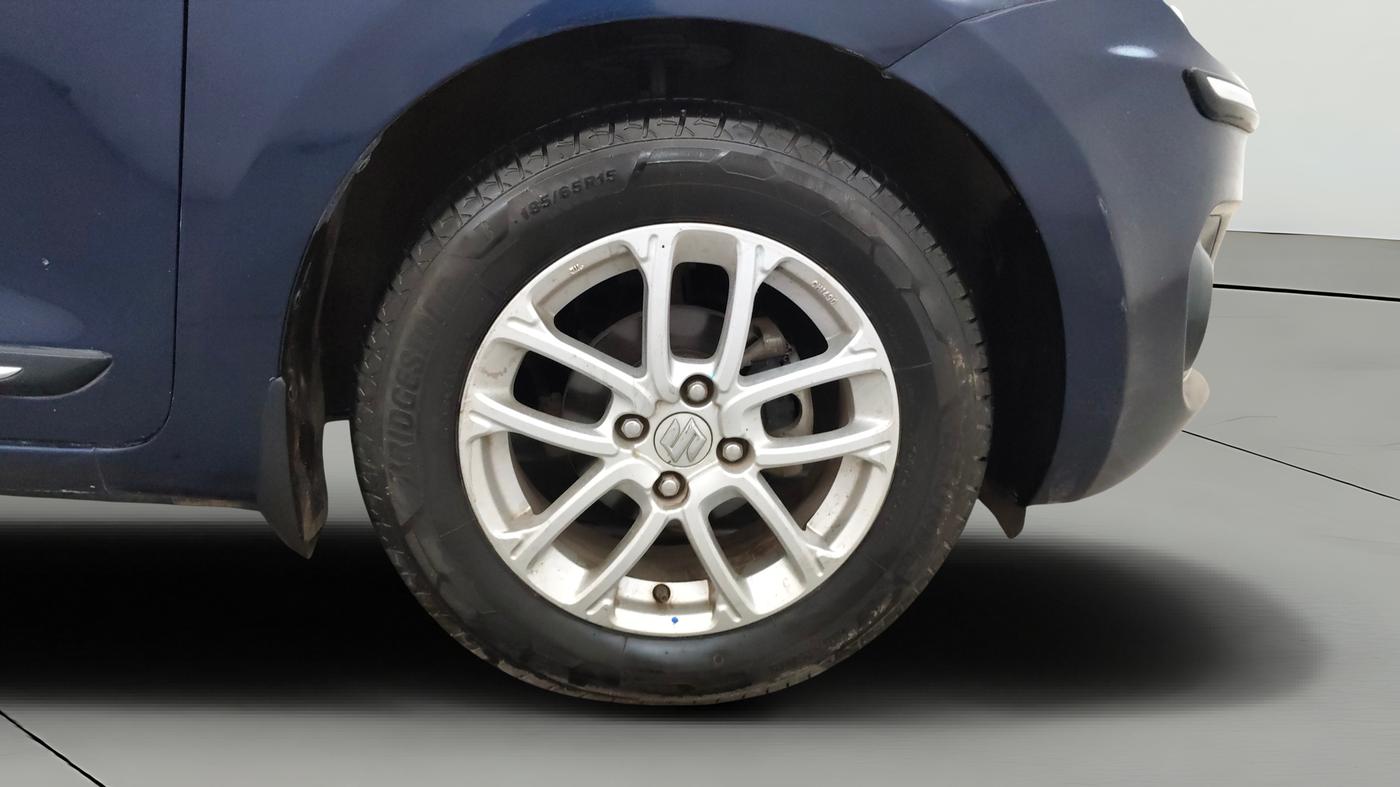 2018 Maruti Swift ZXI AMT, Petrol, Automatic, 67,305 km, Right Front Wheel
