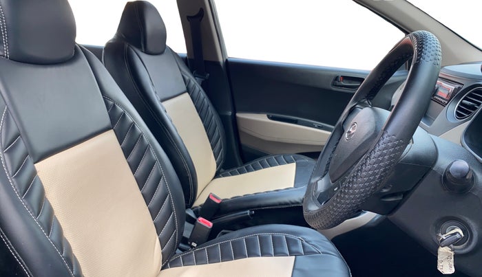 2017 Hyundai Grand i10 MAGNA 1.2 KAPPA VTVT, Petrol, Manual, 80,952 km, Right Side Front Door Cabin