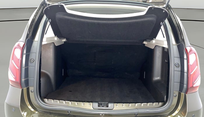 2017 Renault Duster 85 PS RXS MT DIESEL, Diesel, Manual, 1,40,934 km, Boot Open Zoomed View