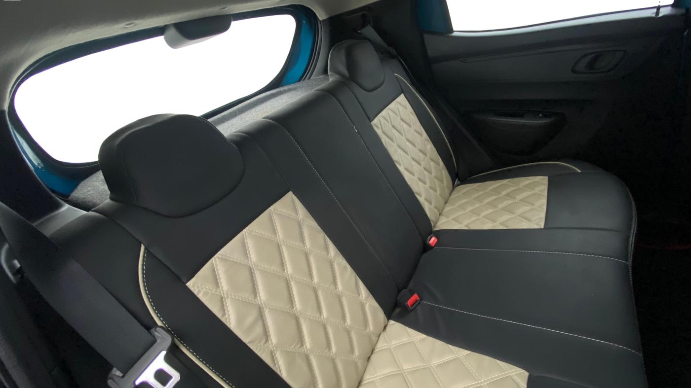 2023 Renault Kwid RXT 1.0 AMT, Petrol, Automatic, 7,014 km, Right Side Rear Door Cabin