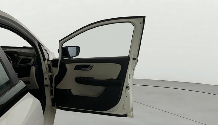 2023 Tata ALTROZ XZA PLUS, Petrol, Automatic, 82,153 km, RHS Front Door