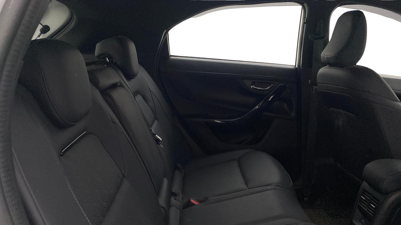 2024 Tata NEXON FEARLESS + SUNROOF DCA DUAL TONE 1.2 PETROL, Petrol, Automatic, 12,643 km, Right Side Rear Door Cabin