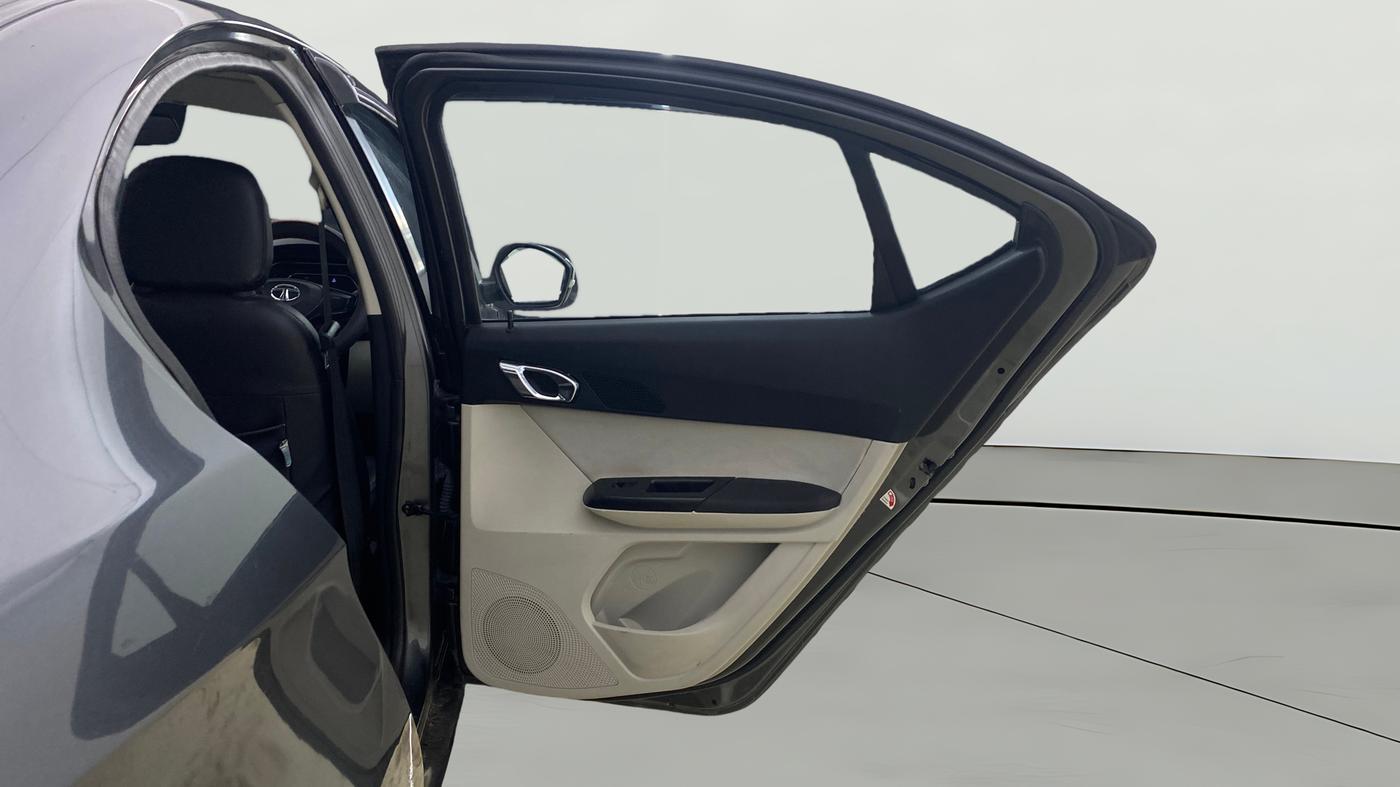 2022 Tata TIGOR XZ PLUS CNG, CNG, Manual, 44,071 km, RHS Rear Door