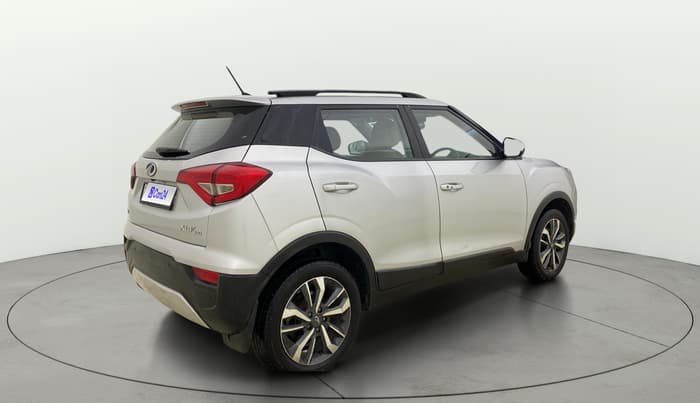 2020 Mahindra XUV300 W8 (O) 1.5 DIESEL, Diesel, Manual, 1,14,378 km, Right Back Diagonal