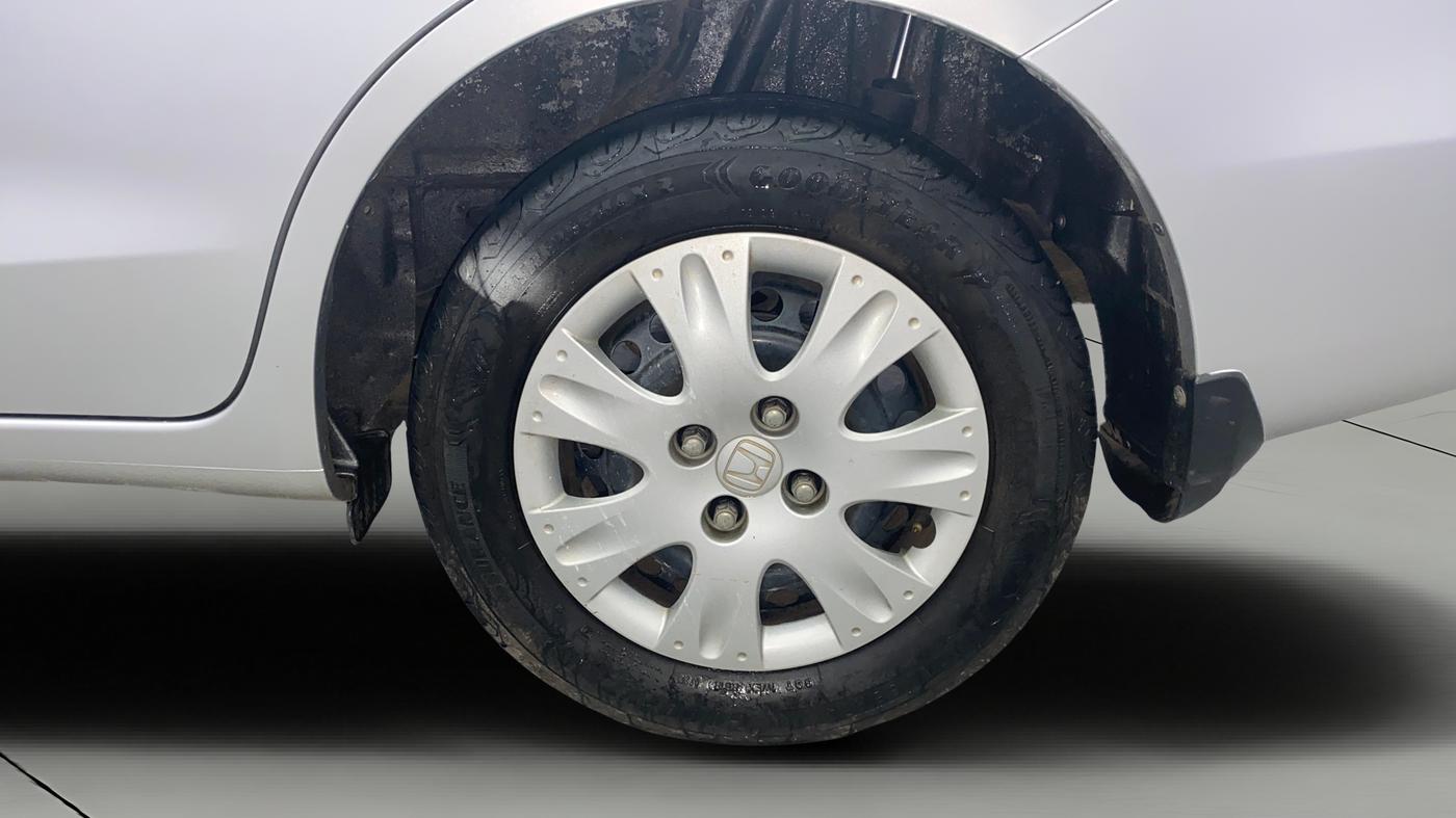 2015 Honda Amaze 1.2L I-VTEC S, Petrol, Manual, 68,769 km, Left Rear Wheel