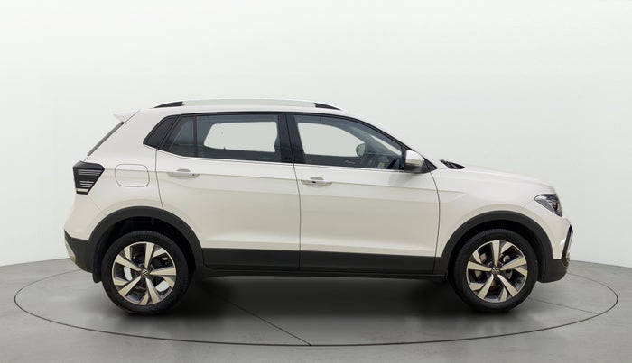 2025 Volkswagen TAIGUN TOPLINE 1.0 TSI AT, Petrol, Automatic, 5,074 km, Right Side View