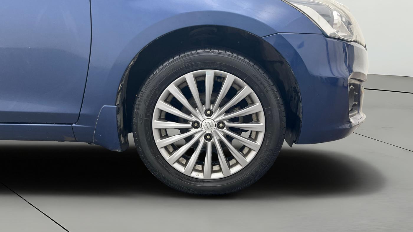 2017 Maruti Ciaz ALPHA  AT 1.4  PETROL, Petrol, Automatic, 26,512 km, Right Front Wheel
