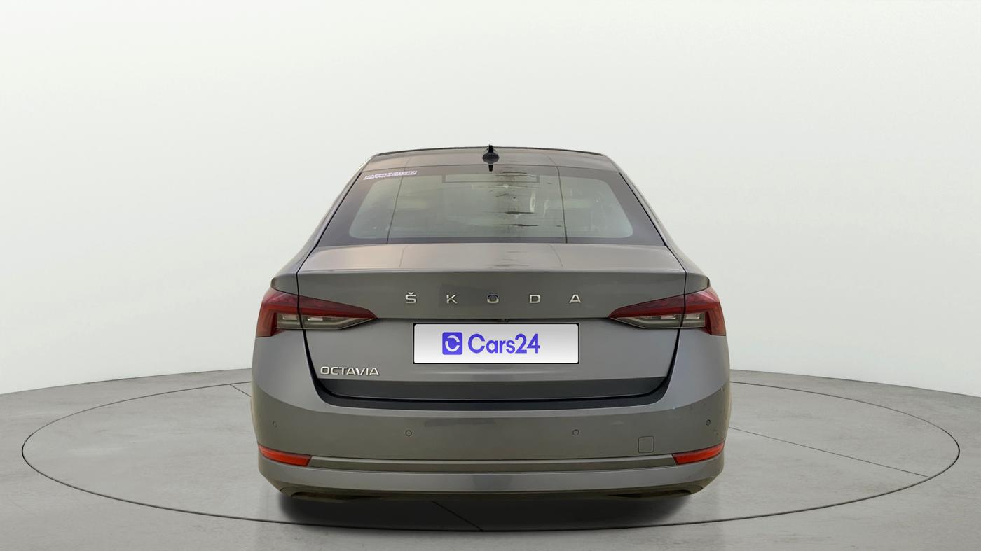 2022 Skoda Octavia L&K 2.0 AT, Petrol, Automatic, 33,747 km, Back/Rear