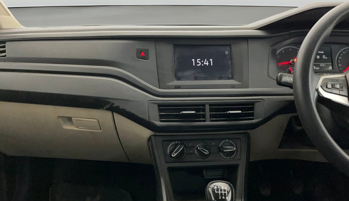 2022 Volkswagen VIRTUS COMFORTLINE TSI 1.0 MT, Petrol, Manual, 47,306 km, Air Conditioner