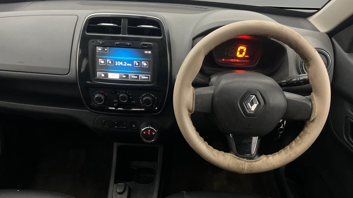 2017 Renault Kwid RXT 1.0 (O), Petrol, Manual, 43,334 km, Steering Wheel Close Up