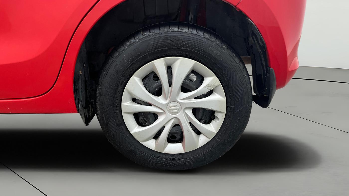 2018 Maruti Swift VXI, Petrol, Manual, 59,419 km, Left Rear Wheel