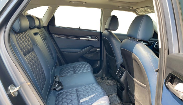 2022 KIA SELTOS X LINE 1.4 PETROL DCT, Petrol, Automatic, 51,292 km, Right Side Rear Door Cabin