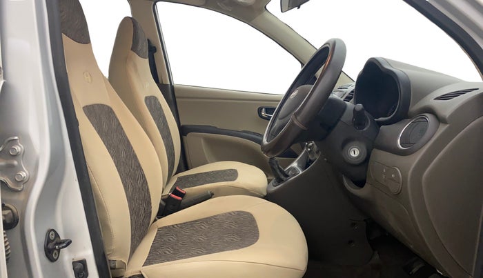 2015 Hyundai i10 SPORTZ 1.1, Petrol, Manual, 11,107 km, Right Side Front Door Cabin