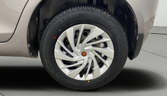 2012 Maruti Swift VDI, Diesel, Manual, 80,978 km, Left Rear Wheel