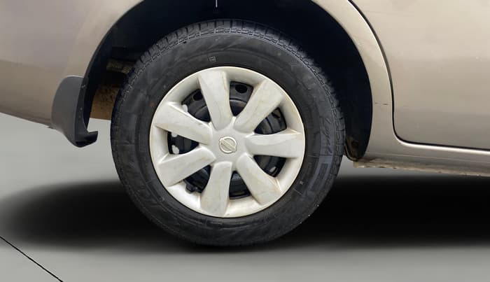 2013 Nissan Sunny XL DIESEL, Diesel, Manual, 1,08,300 km, Right Rear Wheel