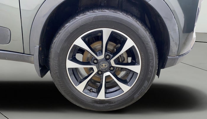2021 Tata NEXON XZA PLUS (O) PETROL, Petrol, Automatic, 55,578 km, Right Front Wheel