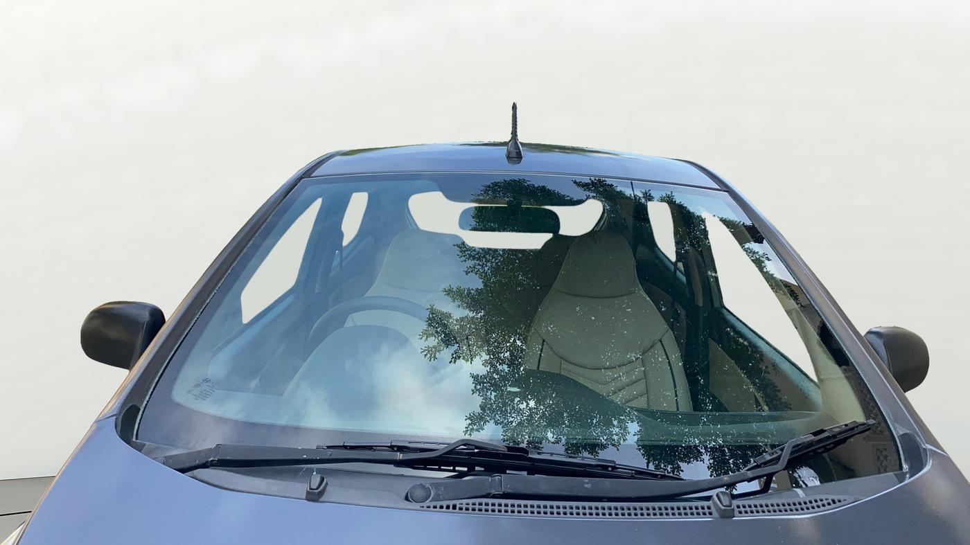 2014 Hyundai Eon ERA +, Petrol, Manual, 1,05,008 km, Front Windshield