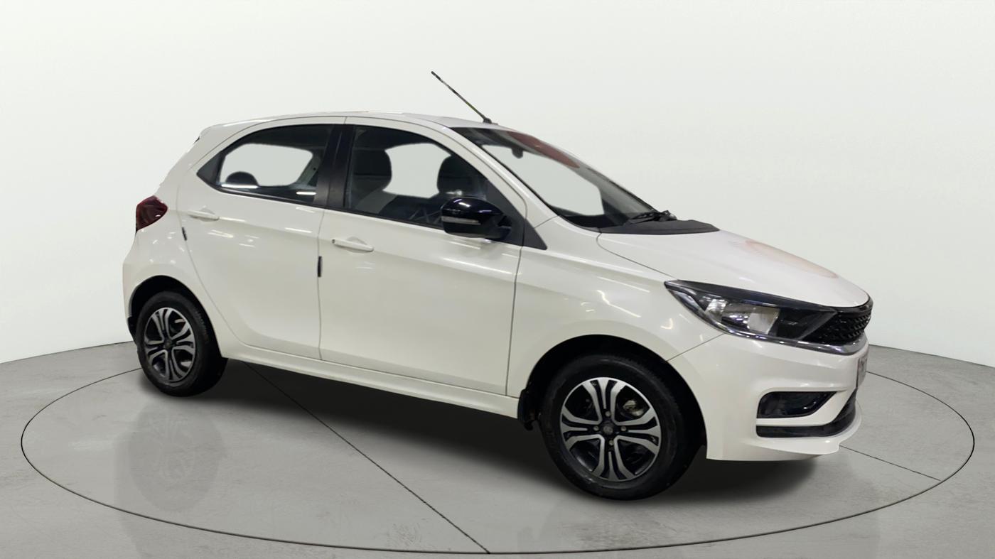 2024 Tata Tiago XT (O) PETROL, Petrol, Manual, 12,386 km, Right Front Diagonal