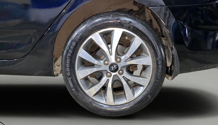 2014 Hyundai Verna FLUIDIC 1.4 VTVT CX, Petrol, Manual, 60,889 km, Left Rear Wheel