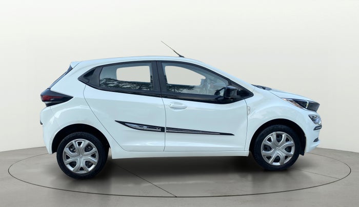2023 Tata ALTROZ XTA, Petrol, Automatic, 20,449 km, Right Side View