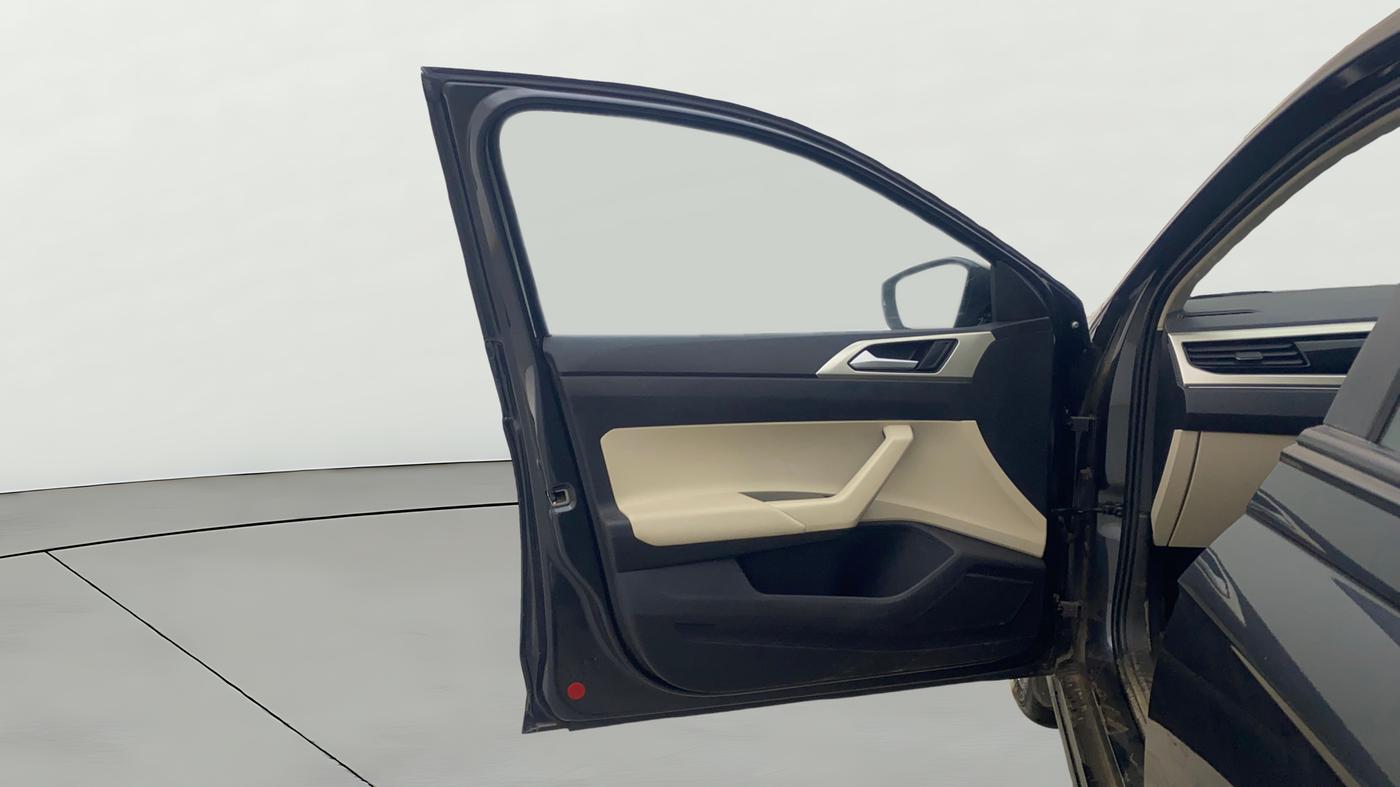 2024 Volkswagen VIRTUS HIGHLINE TSI 1.0 AT, Petrol, Automatic, 15,985 km, LHS Front Door