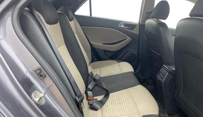 2019 Hyundai Elite i20 SPORTZ PLUS 1.2, Petrol, Manual, 27,083 km, Right Side Rear Door Cabin