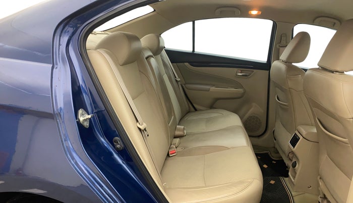 2018 Maruti Ciaz ZETA 1.4  MT PETROL, Petrol, Manual, 33,469 km, Right Side Rear Door Cabin