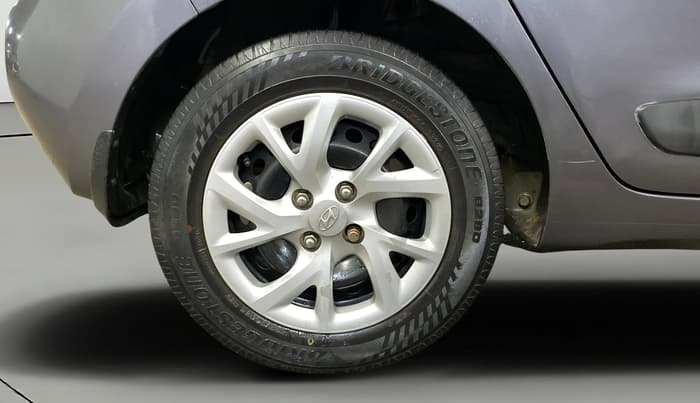 2017 Hyundai Grand i10 SPORTZ (O) 1.2 KAPPA VTVT, Petrol, Manual, 68,204 km, Right Rear Wheel