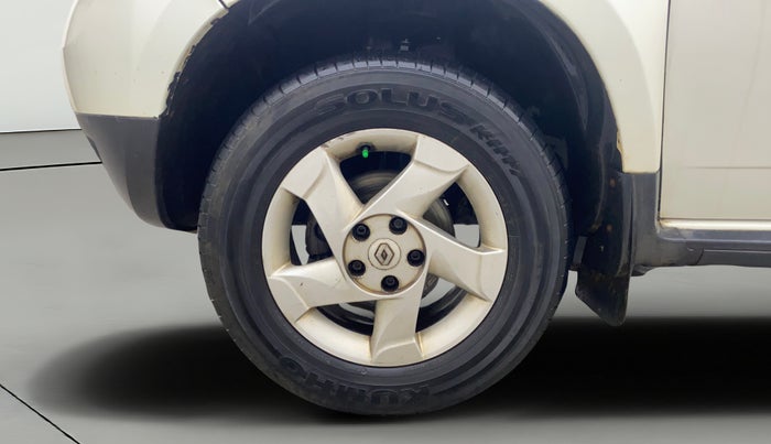 2013 Renault Duster 85 PS RXL DIESEL, Diesel, Manual, 1,07,789 km, Left Front Wheel