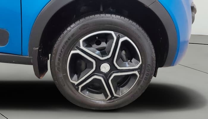 2019 Tata NEXON XM PETROL, Petrol, Manual, 36,648 km, Right Front Wheel