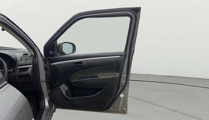 2017 Maruti Swift LXI (O), Petrol, Manual, 32,059 km, RHS Front Door