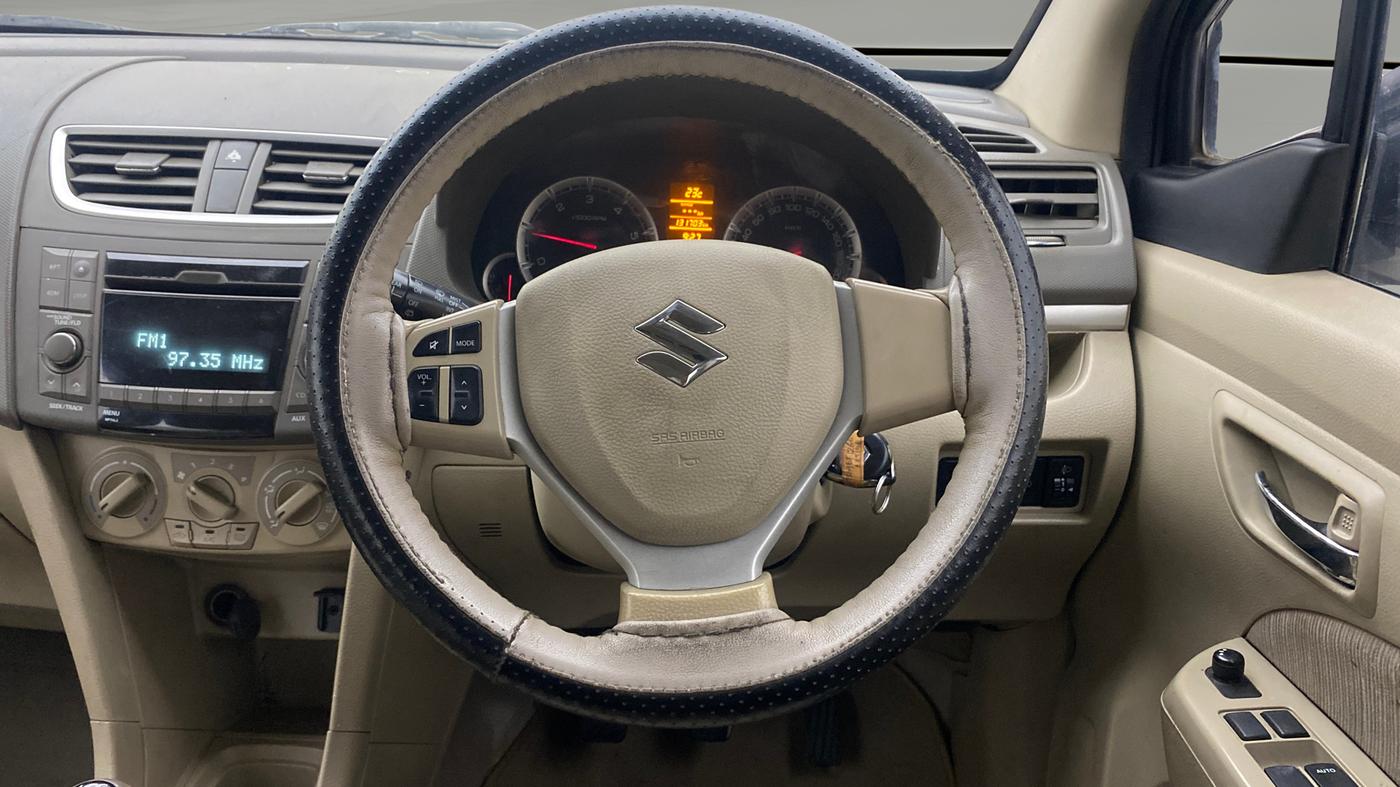 2014 Maruti Ertiga ZDI, Diesel, Manual, 1,31,702 km, Steering Wheel Close Up