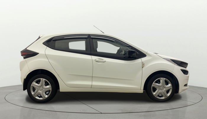 2021 Tata ALTROZ XM PLUS PETROL, Petrol, Manual, 1,21,098 km, Right Side View