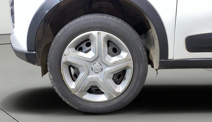 2022 Tata NEXON XM PETROL, Petrol, Manual, 66,589 km, Left Front Wheel