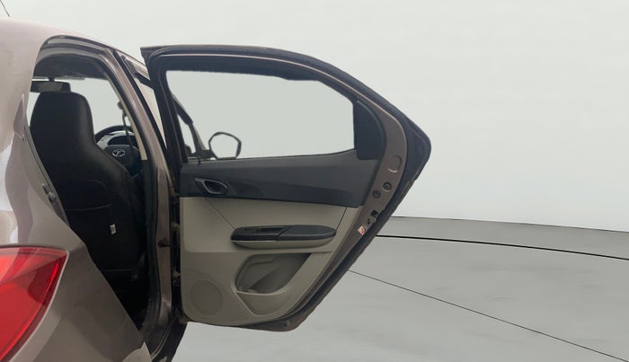 2019 Tata Tiago XT PETROL, CNG, Manual, 51,927 km, RHS Rear Door